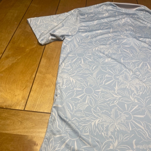 Bad Birdie Golf Polo Tropical Leaf Print Size Medium Color Light Blue - Picture 13 of 16